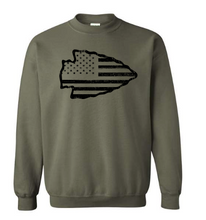 Load image into Gallery viewer, ARROWHEAD USA FLAG DISTRESSED