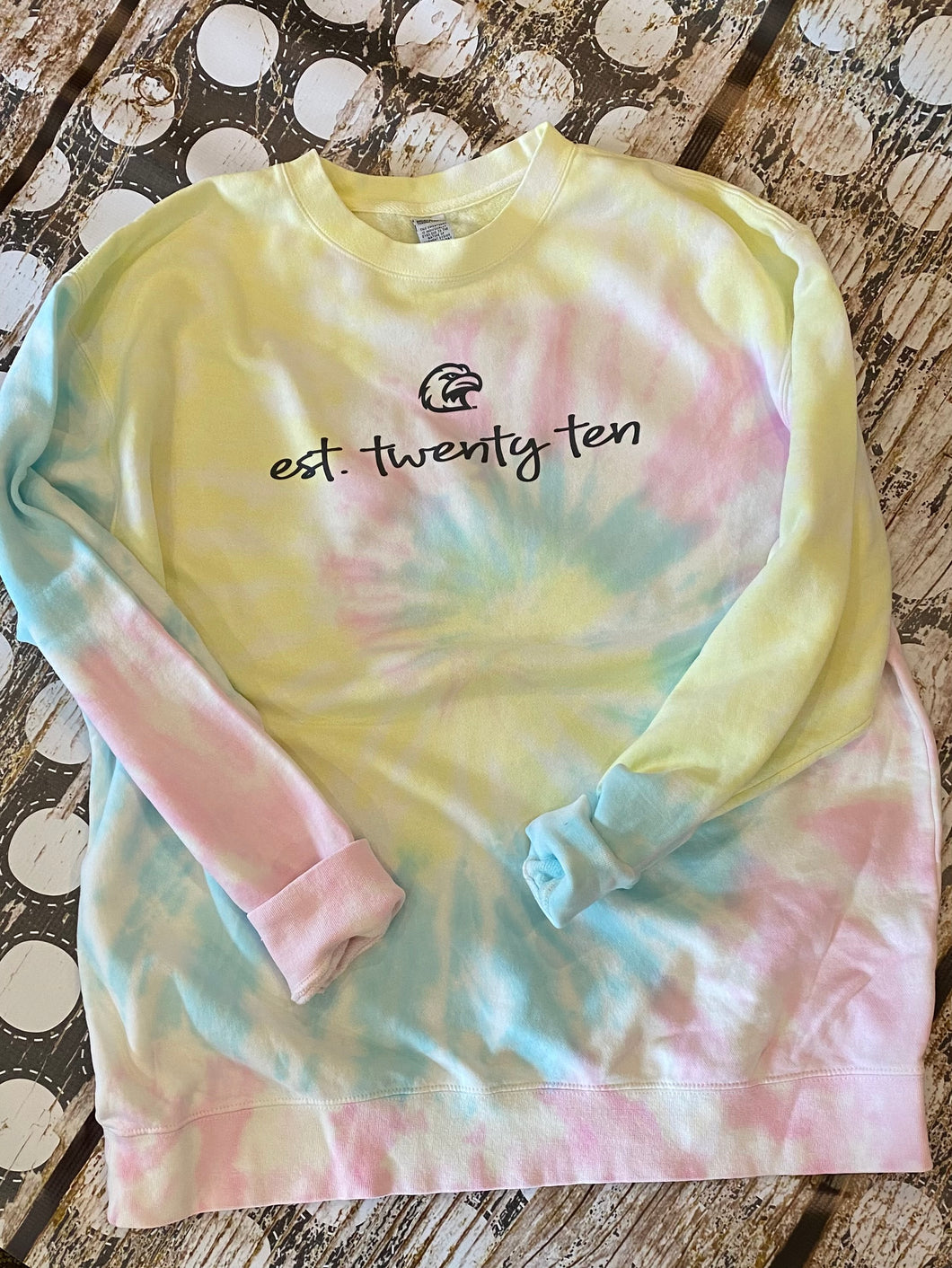 Sunset swirl Independent trading co. Soft tie-dyed unisex sweatshirt